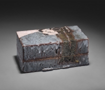 Gray (nezumi) shino type rectangular lidded tōbako (box) with camellia decoration and gold glazing
